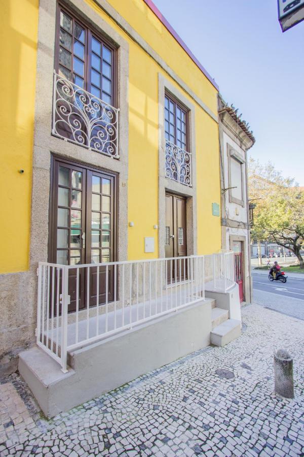 Liceiras Porto Exterior foto